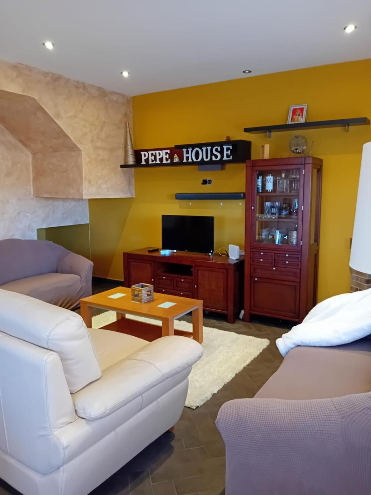 El Hogar De Pepe Villa El Casar de Escalona Dış mekan fotoğraf